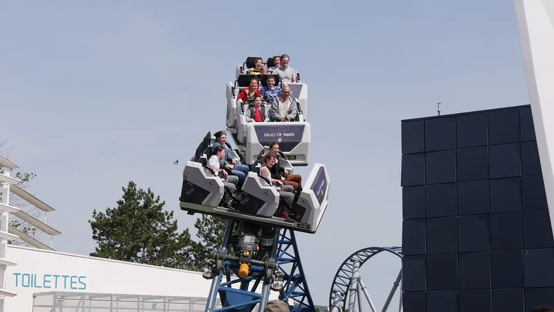 Train de l’attraction Objectif Mars au Futuroscope
