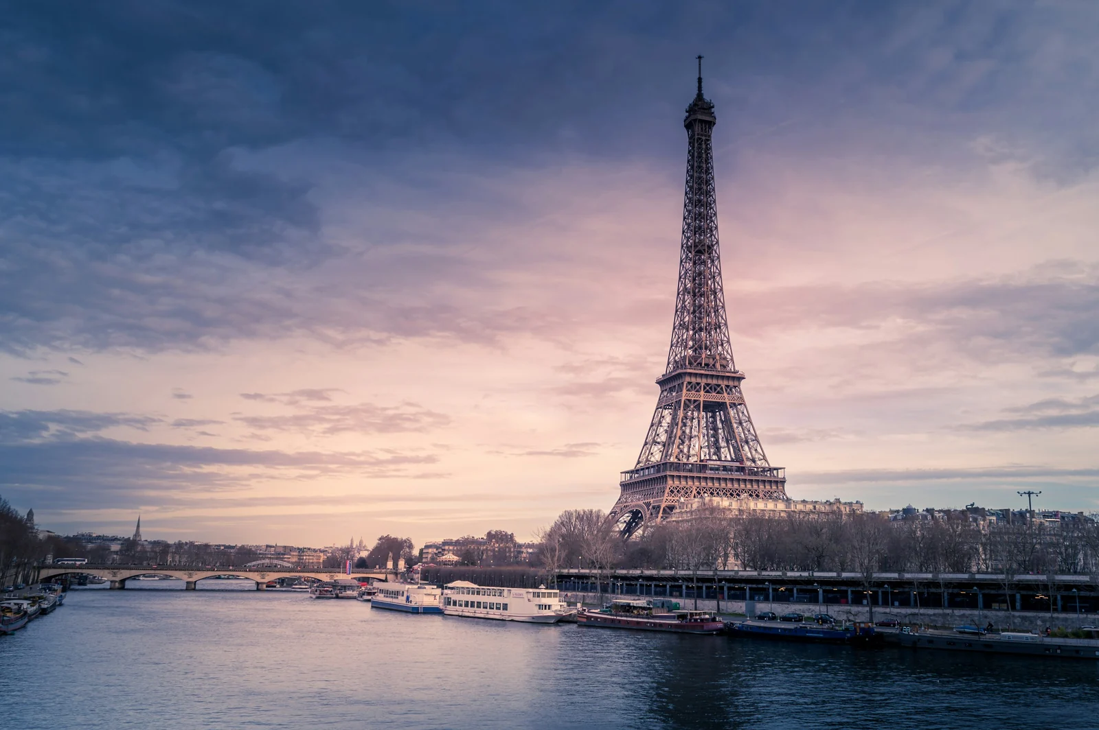 Paris et la tour Eiffel