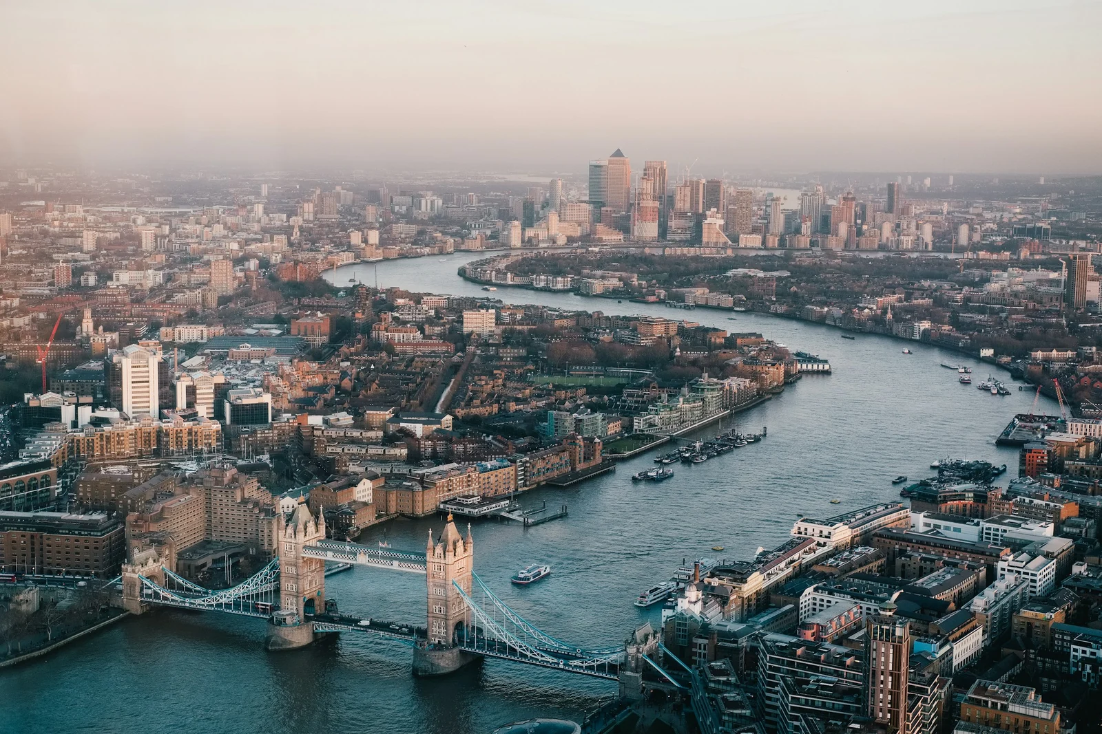 Londres, Big Ben et bus rouges