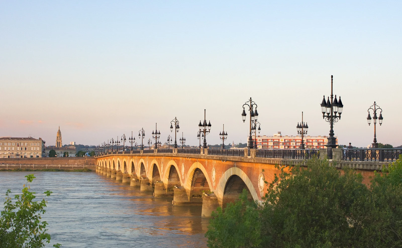 Bordeaux, la Garonne et le centre historique