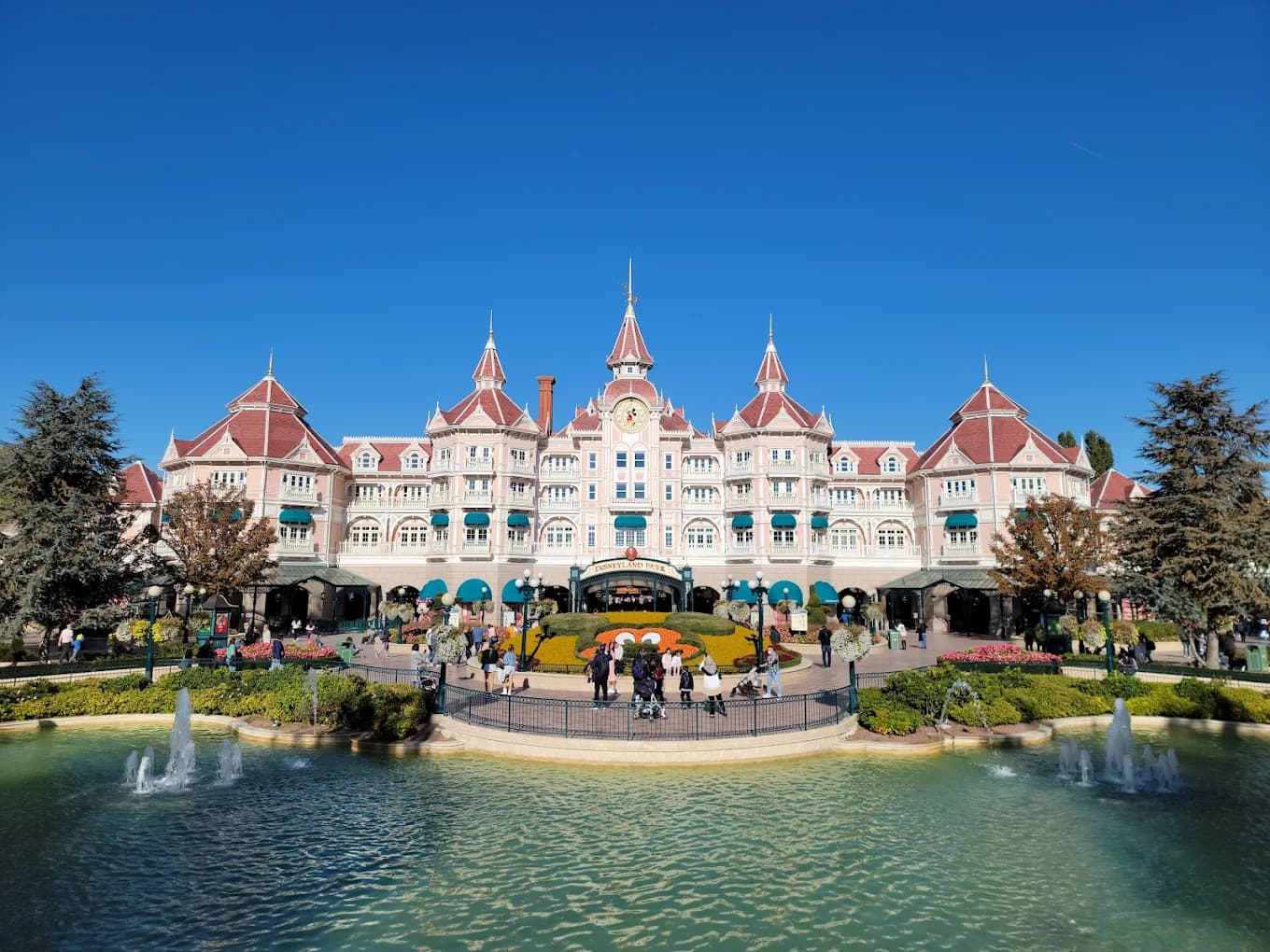 Disneyland Hotel - Disneyland Paris
